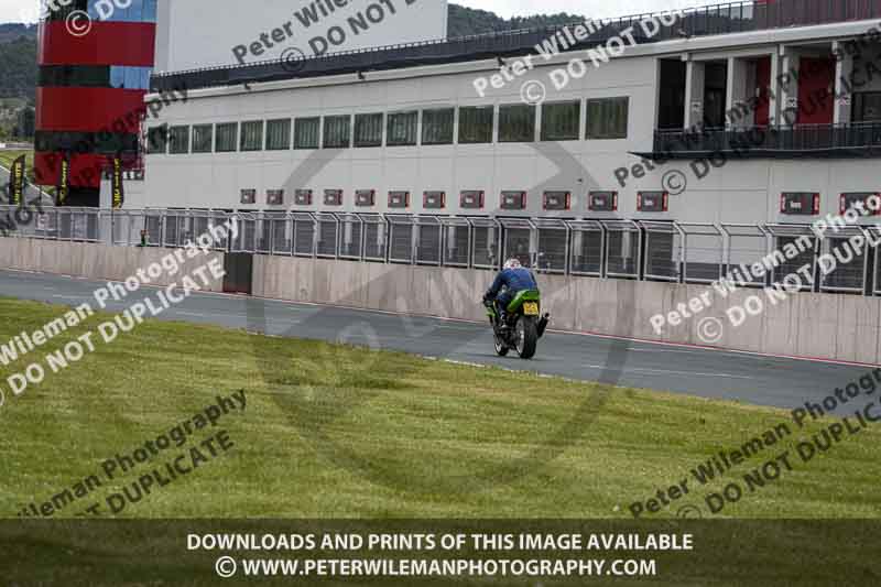 cadwell no limits trackday;cadwell park;cadwell park photographs;cadwell trackday photographs;enduro digital images;event digital images;eventdigitalimages;navarra;no limits trackdays;peter wileman photography;racing digital images;trackday digital images;trackday photos